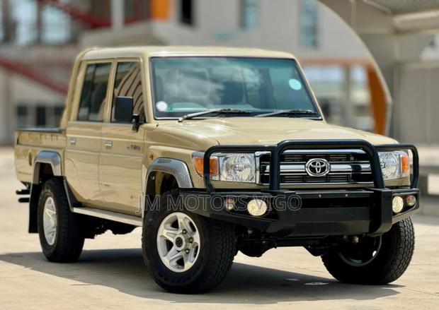 Toyota Land Cruiser 2023 Beige