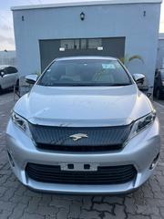Toyota Harrier 2.0 2015 Silver for sale