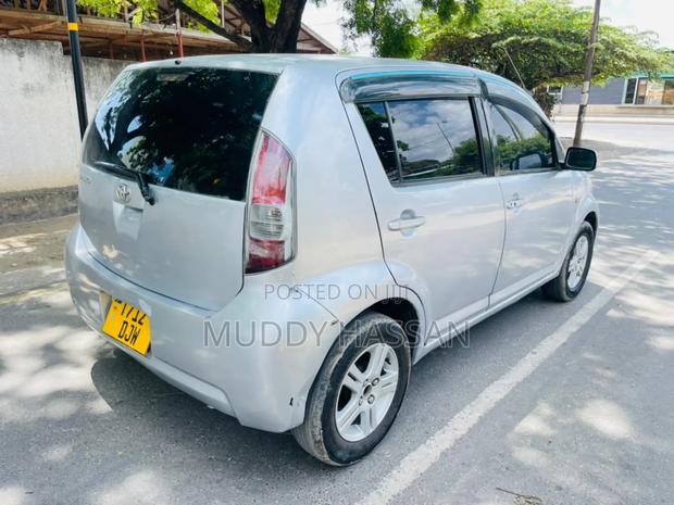 Toyota Passo 2006 Silver