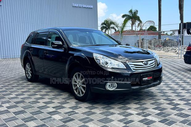 Subaru Outback 2010 Black