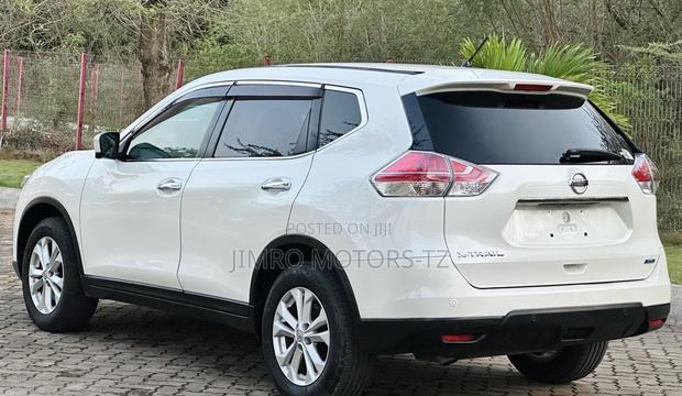 Nissan X-Trail 2014 White