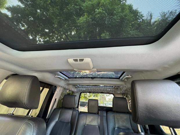Land Rover Discovery 2015 Pearl