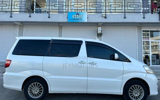 Toyota Alphard 2006 White