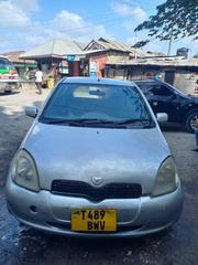 Toyota Vitz 2004 Silver for sale