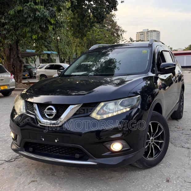 Nissan X-Trail 2015 Black