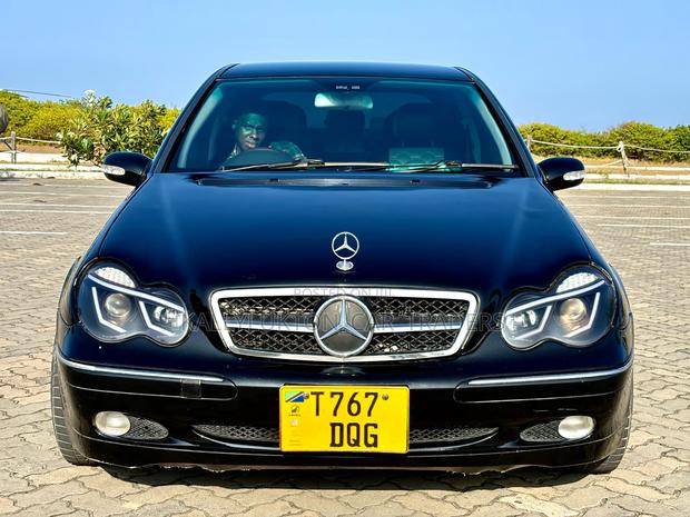 Mercedes-Benz C-Class 2009 Black