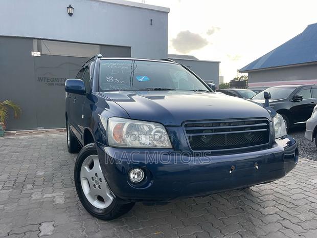 Toyota Kluger 2005 Blue