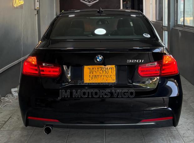 BMW 3 Series 2013 Black