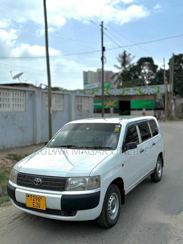 Toyota Probox 2004 White