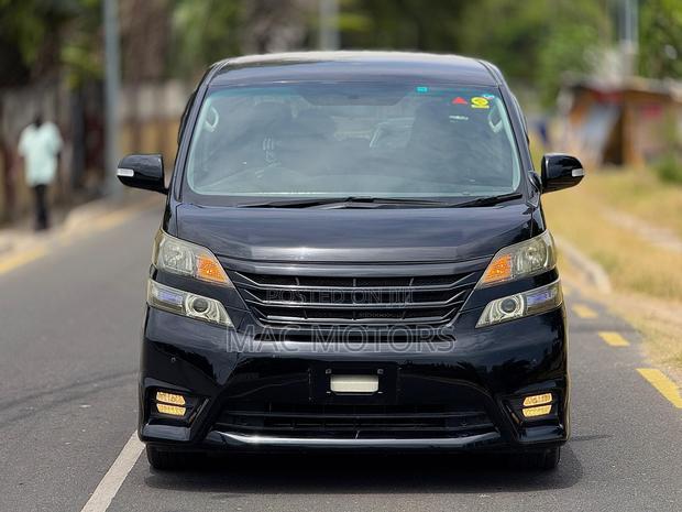 Toyota Vellfire 2010 Matt Black