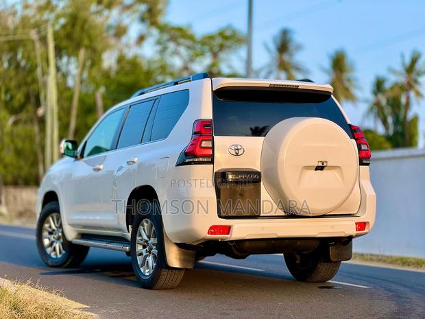 Toyota Land Cruiser Prado 2020 White