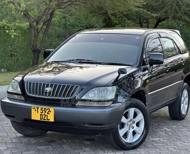 Toyota Harrier 2.4 16V 2000 Black