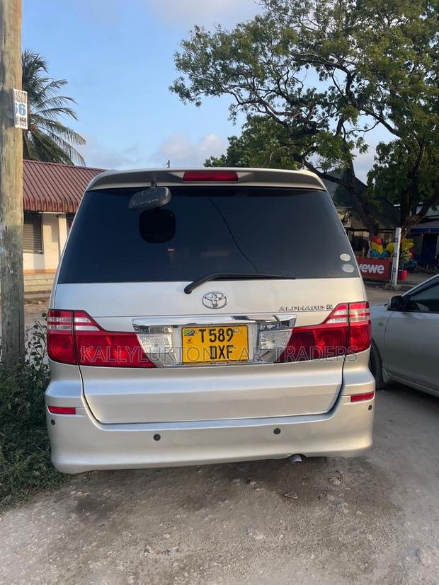 Toyota Alphard 2009 Silver