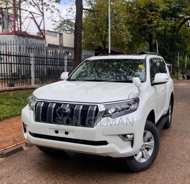 Toyota Land Cruiser Prado 2022 Pearl