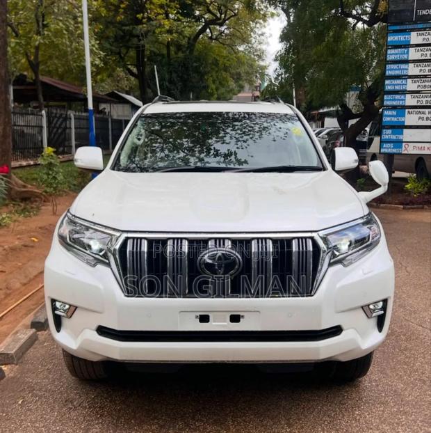 Toyota Land Cruiser Prado 2022 Pearl
