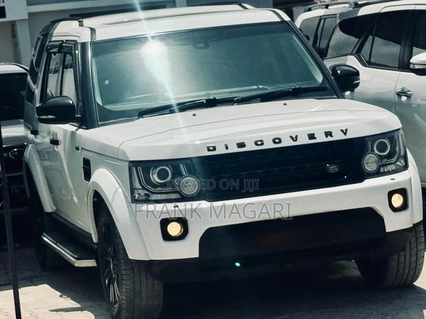 Land Rover Discovery 2015 White