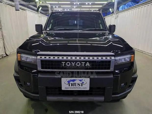 Toyota Land Cruiser Prado 2024 Black