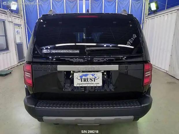 Toyota Land Cruiser Prado 2024 Black