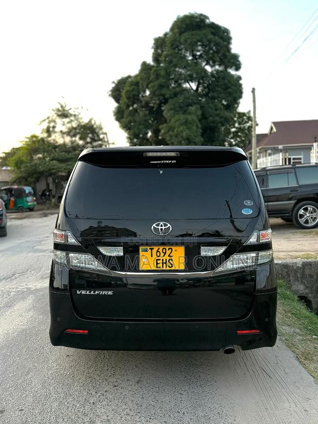 Toyota Vellfire 2009 Black