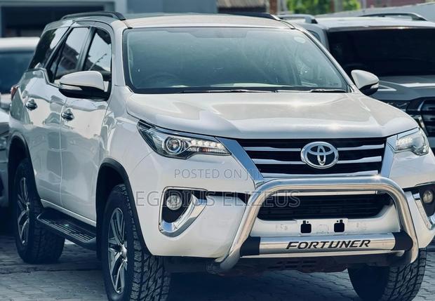 Toyota Fortuner 2017 White