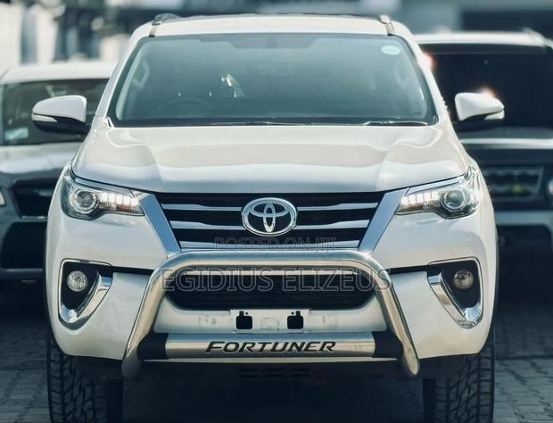 Toyota Fortuner 2017 White