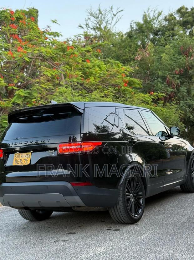 Land Rover Discovery 2018 Black