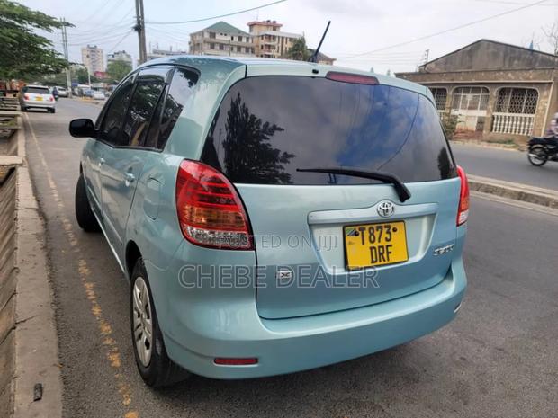 Toyota Corolla Spacio 2005 Blue