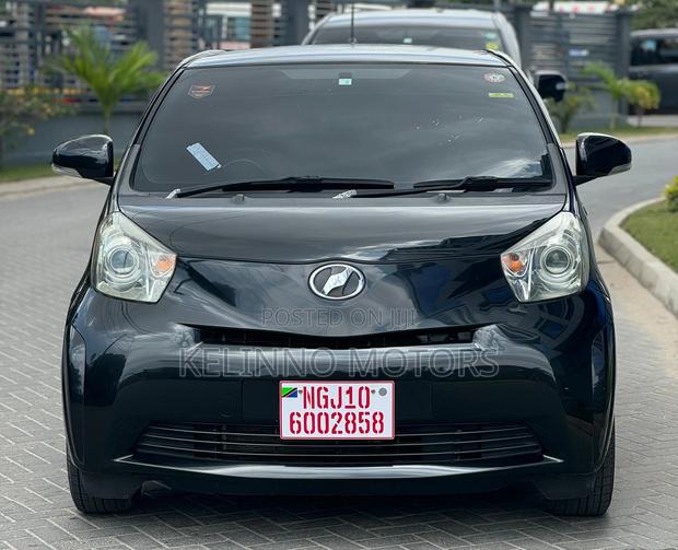 Toyota iQ 2010 Black