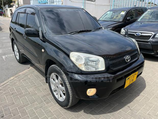 Toyota RAV4 1.8 2007 Black