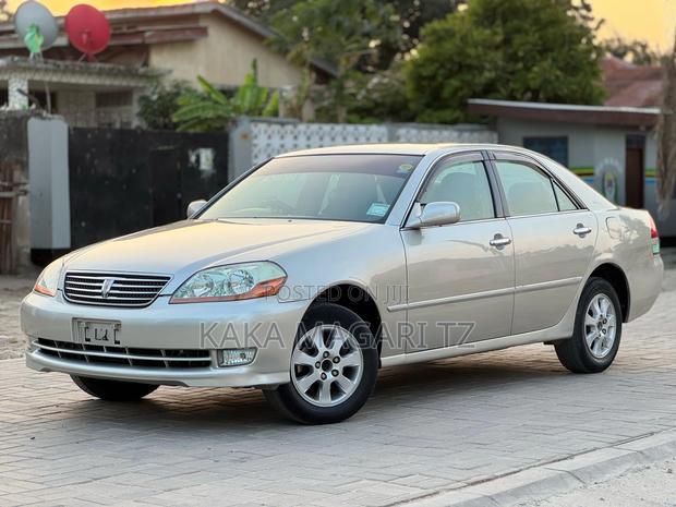 Toyota Mark II 2003 Silver