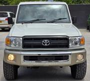 Toyota Land Cruiser 2011 Pearl for sale