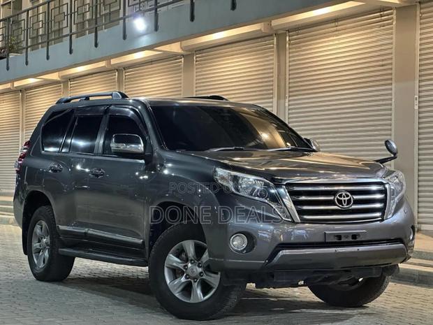 Toyota Land Cruiser Prado 2014 Silver