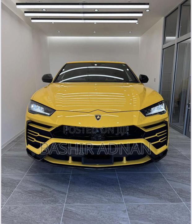 Lamborghini Urus Base 4dr AWD 2020 Yellow