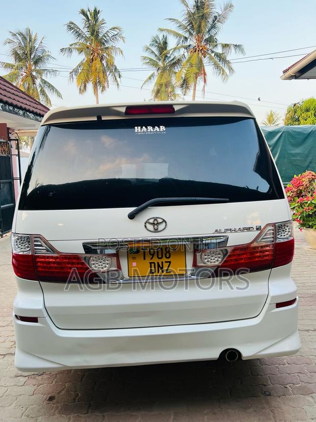 Toyota Alphard 2006 White