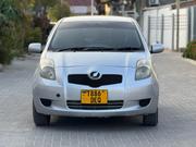 Toyota Vitz 2004 Silver for sale