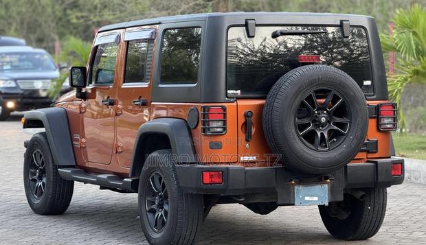 Jeep Wrangler 2014 Orange