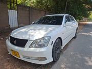 Toyota Crown Royale 2005 White for sale