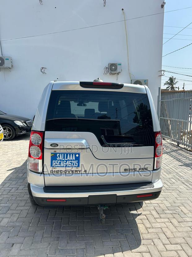 Land Rover Discovery 2014 Silver