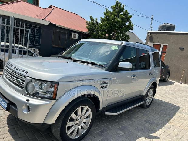 Land Rover Discovery 2014 Silver