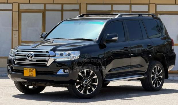 Toyota Land Cruiser 2018 Black