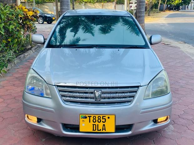 Toyota Premio 2002 Silver