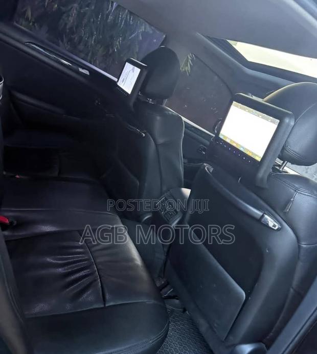 Toyota Crown 2006 Black