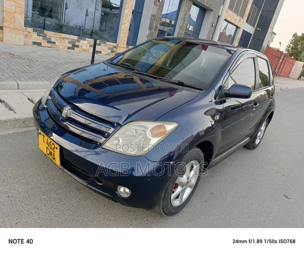 Toyota IST 2003 Blue