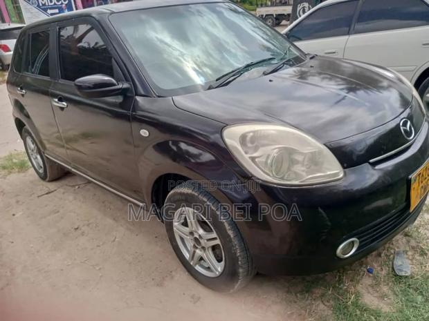 Mazda Verisa 2009 Black