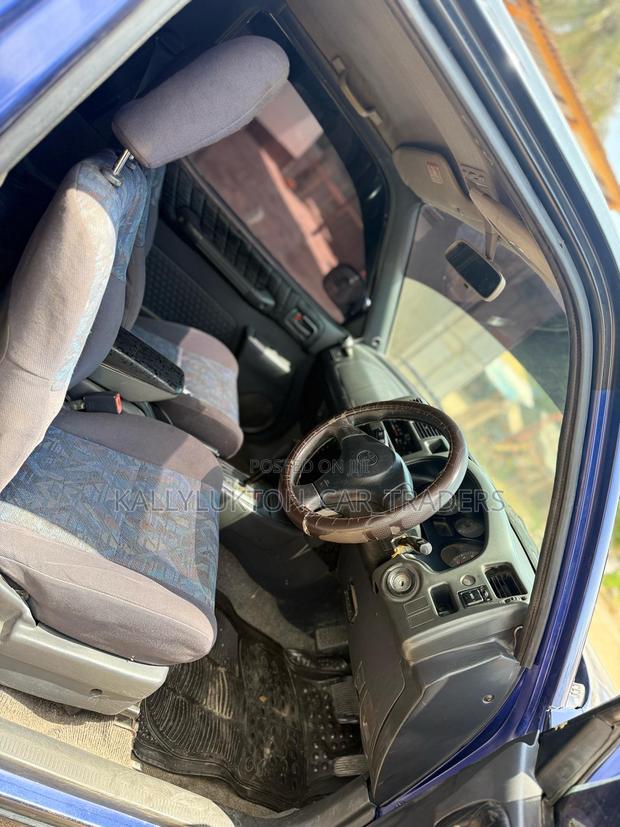 Toyota RAV4 1999 Blue