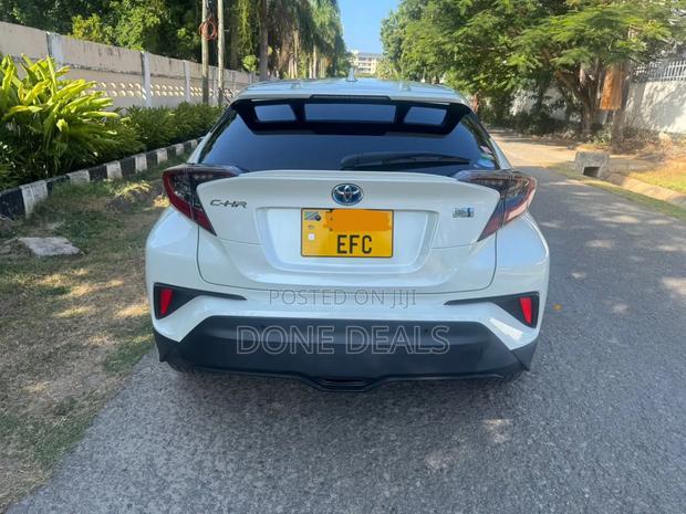 Toyota C-HR 2017 White
