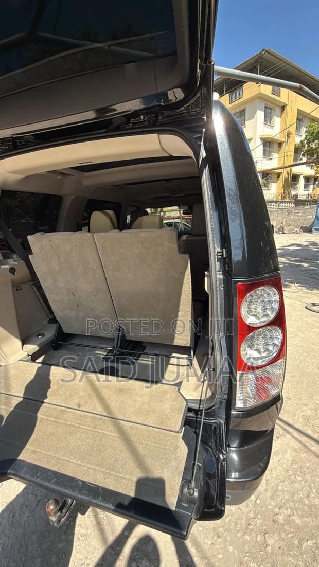 Land Rover Discovery 2013 Black
