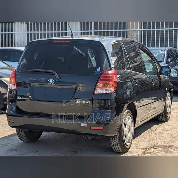 Toyota Corolla Spacio 2004 Black