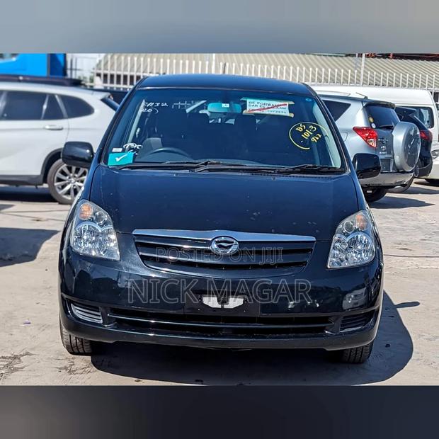 Toyota Corolla Spacio 2004 Black