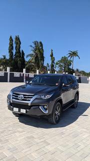 Toyota Fortuner 2016 Gray for sale